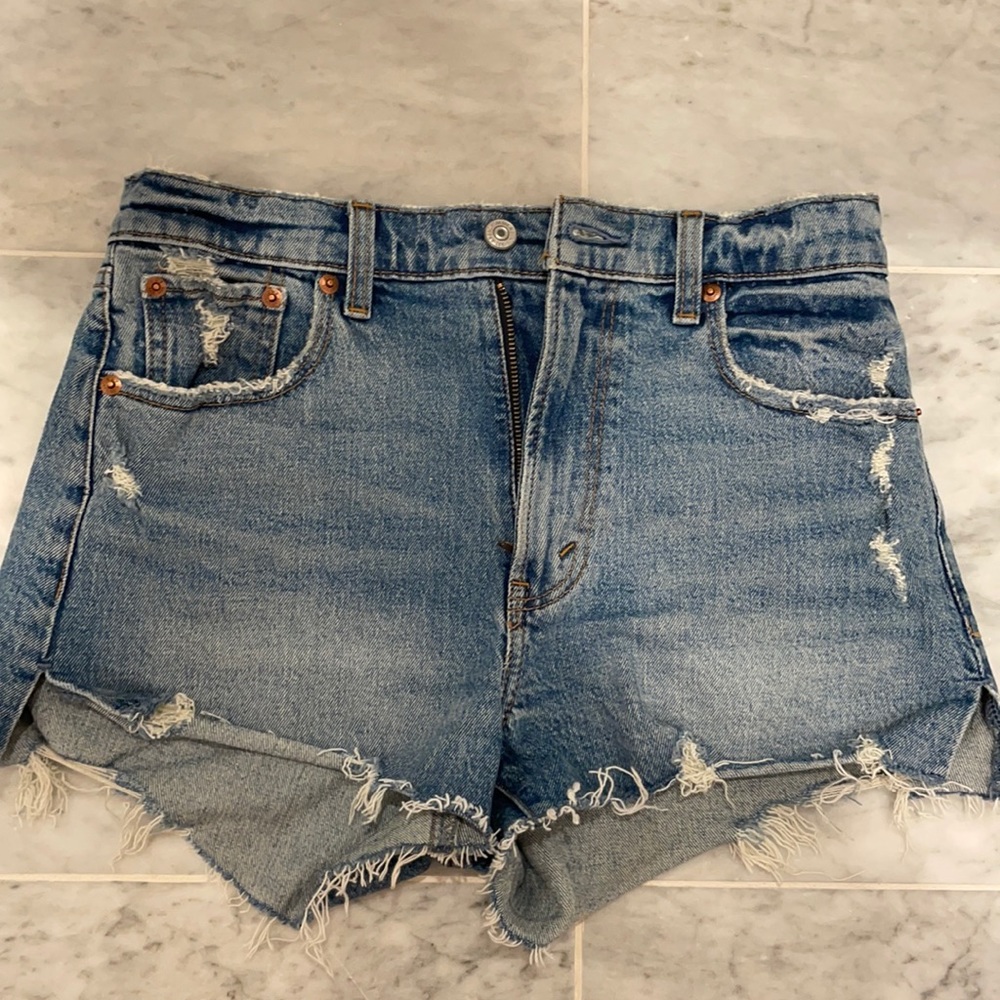 Abercrombie and Fitch Mom Short High Rise